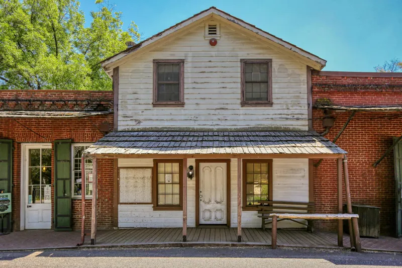 Chasing Higher Ground: The Lost American Art of Reading Sickness in the Landscape