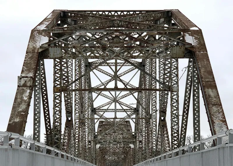 When Bridges Came by Mail: The Traveling Salesmen Who Sold America Its Backbone